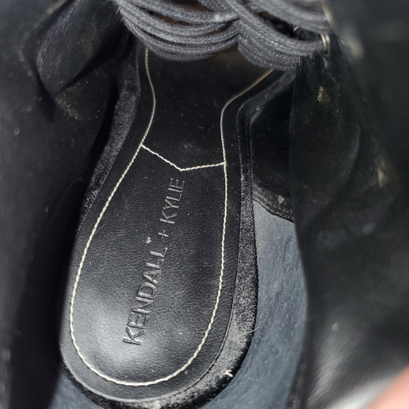 Sexy velvet lace up stilettos - Picture 5 of 7